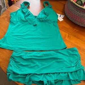 Kenneth Cole Reaction swimsuit, XL, NWT